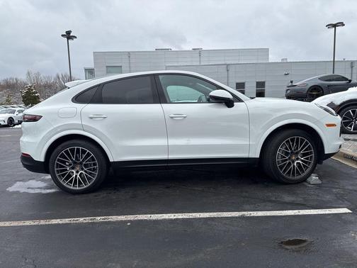 2021 Porsche Cayenne Cayenne