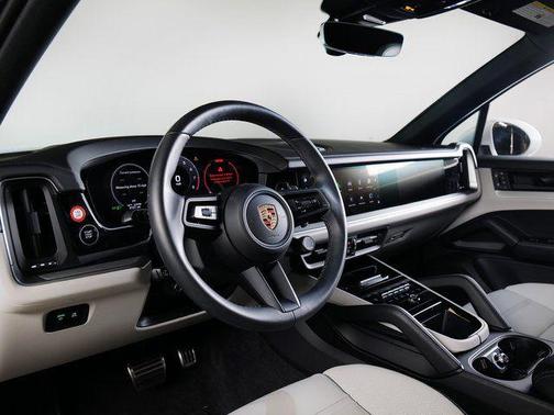 2024 Porsche Cayenne S
