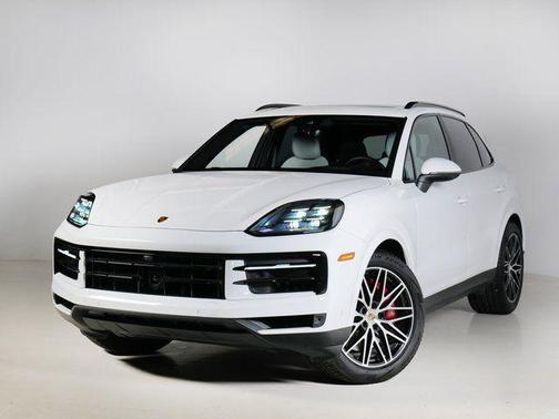2024 Porsche Cayenne S