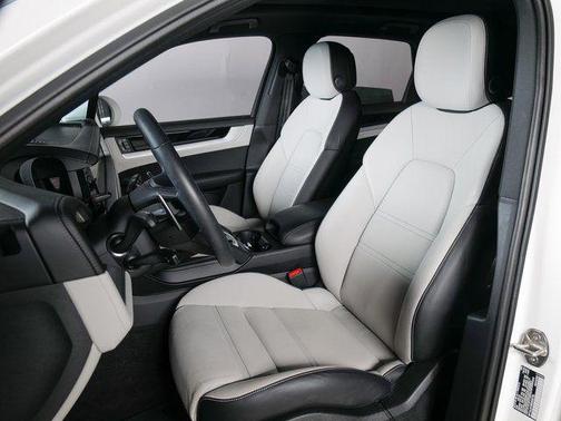 2024 Porsche Cayenne S