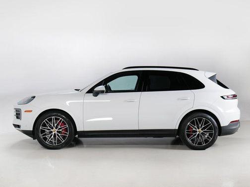 2024 Porsche Cayenne S