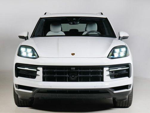 2024 Porsche Cayenne S