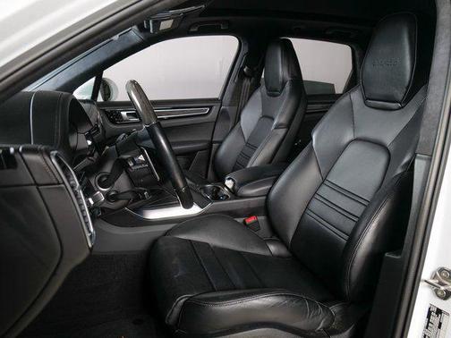 2021 Porsche Cayenne Turbo