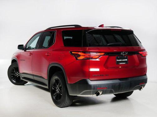 Radiant Red Tintcoat 2023 Chevrolet Traverse LT Cloth