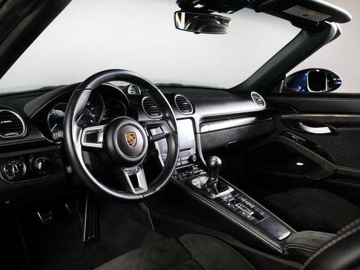 2021 Porsche 718 Spyder Base