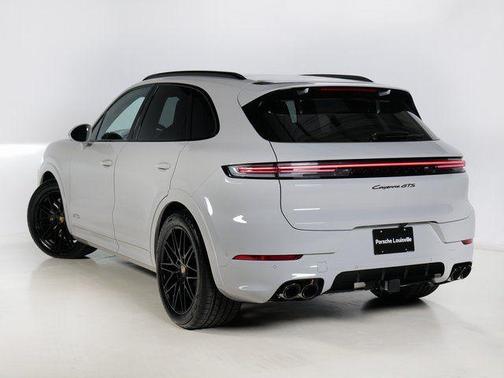 2026 Porsche Cayenne GTS