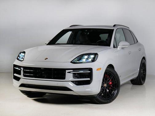 2026 Porsche Cayenne GTS
