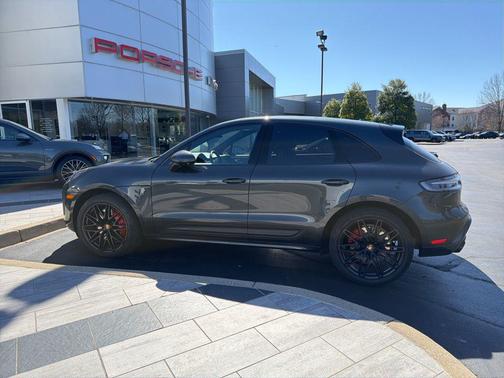 2022 Porsche Macan GTS