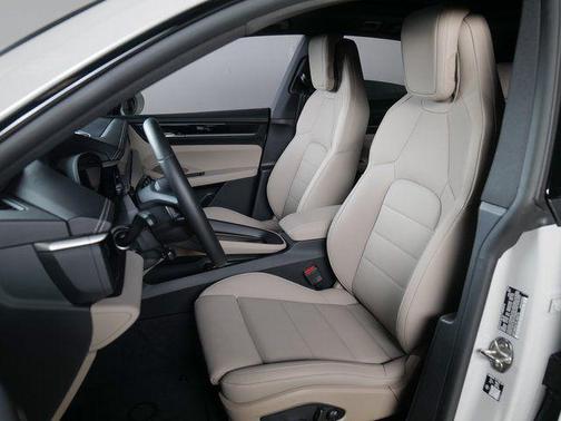 2026 Porsche Macan 4S