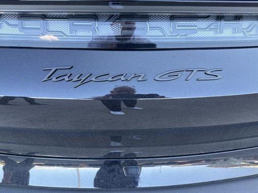 2022 Porsche Taycan GTS