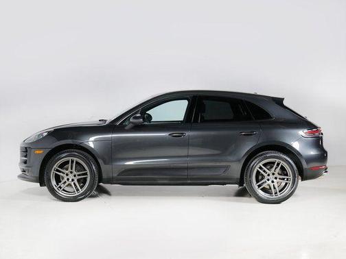 Volcano Grey Metallic 2020 Porsche Macan Macan