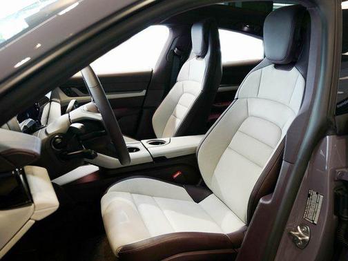 2025 Porsche Taycan Base