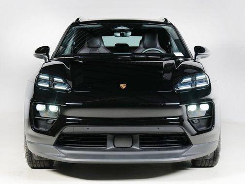 2025 Porsche Macan 4