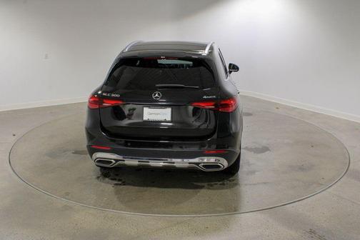 2023 Mercedes-Benz GLC 300 4MATIC