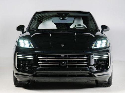2025 Porsche Cayenne Turbo