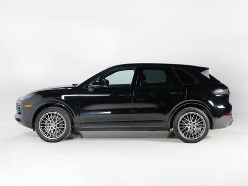 2023 Porsche Cayenne Platinum Edition