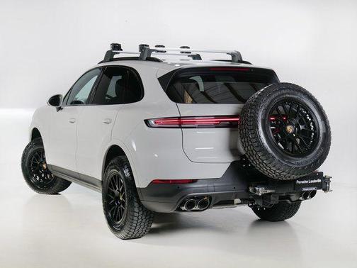 Chalk 2026 Porsche Cayenne Cayenne