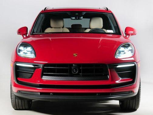 Carmine Red 2026 Porsche Macan Macan
