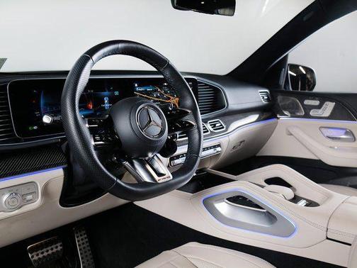 2025 Mercedes-Benz AMG GLS 63 Base