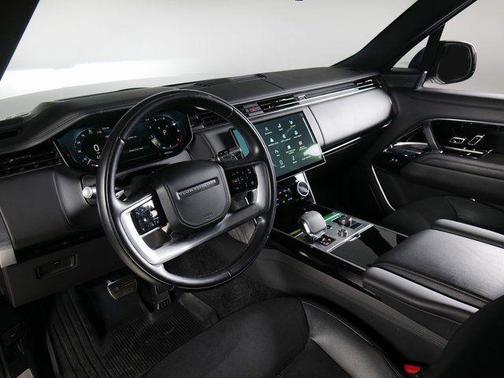 White 2022 Land Rover Range Rover P400 SE