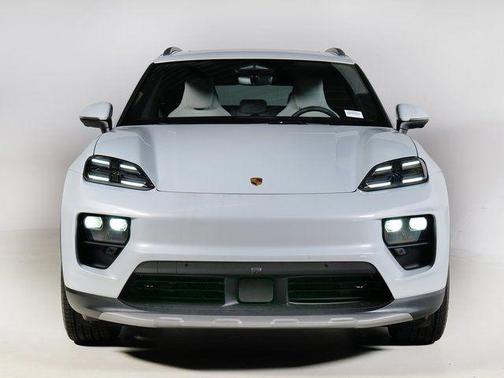 2025 Porsche Macan 4