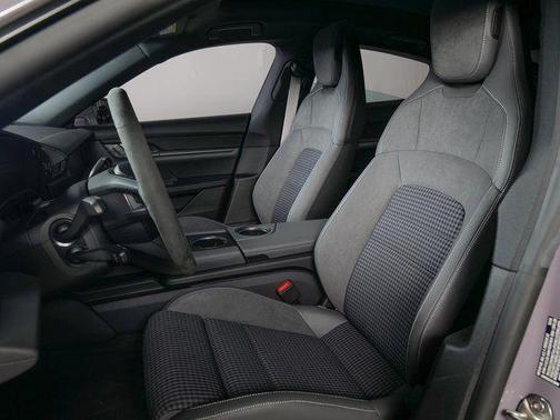 2025 Porsche Taycan Base