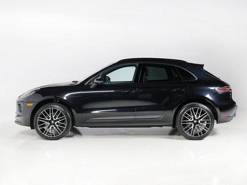 2025 Porsche Macan Turbo