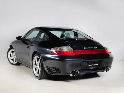 2004 Porsche 911 Carrera 4S