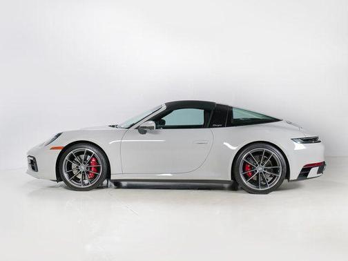 2022 Porsche 911 Targa 4S