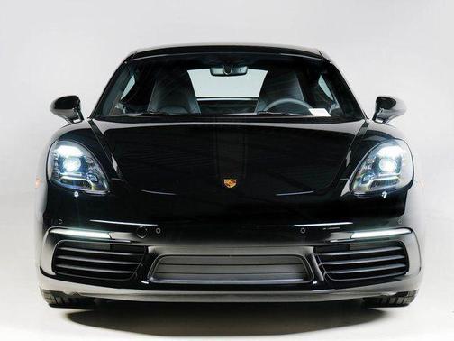 2025 Porsche 718 Cayman Style Edition