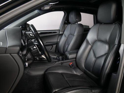 2021 Porsche Macan S