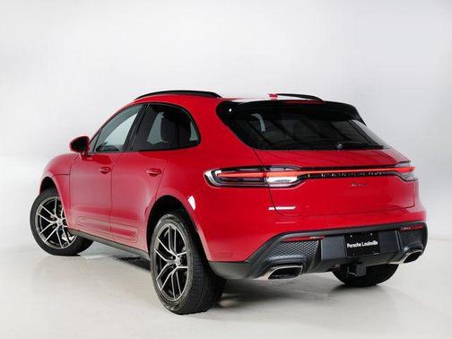 2026 Porsche Macan Base