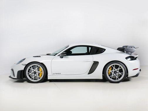 2025 Porsche 718 Cayman GT4 RS