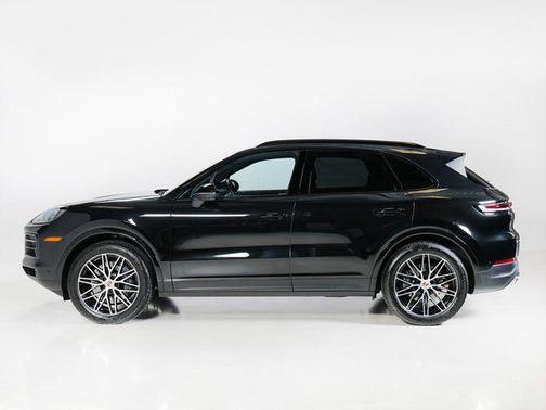 2025 Porsche Cayenne Base