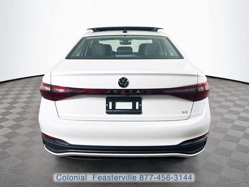 Opal White Pearl 2026 Volkswagen Jetta 1.5T SE