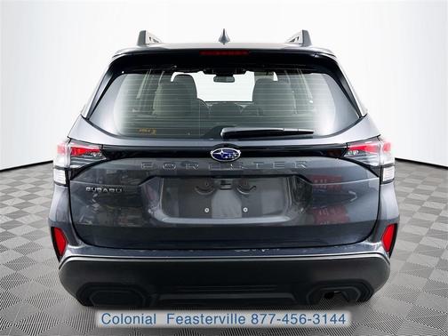 2025 Subaru Forester Base