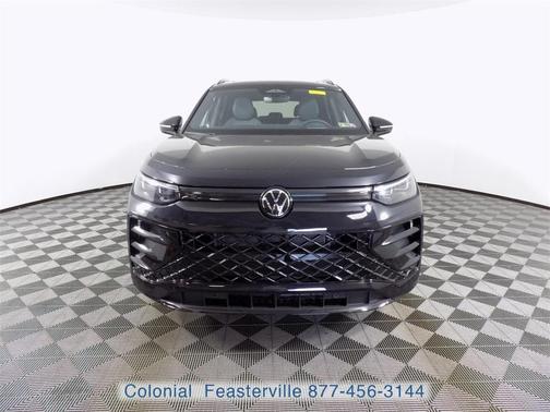 2025 Volkswagen Tiguan 2.0T SE R-Line Black