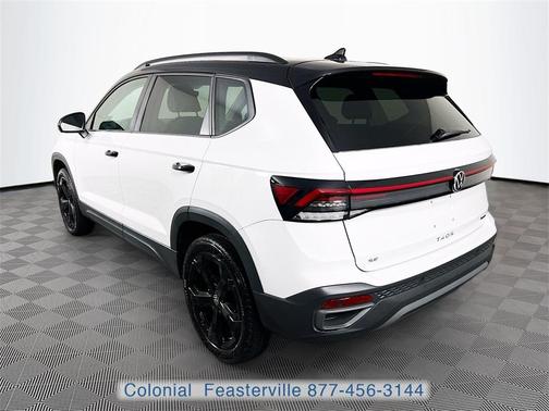 2025 Volkswagen Taos 1.5T SE Black