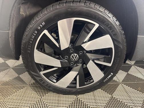 2024 Volkswagen Taos 1.5T SEL