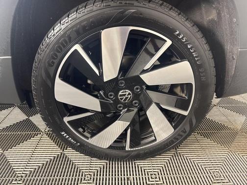 2024 Volkswagen Taos 1.5T SEL