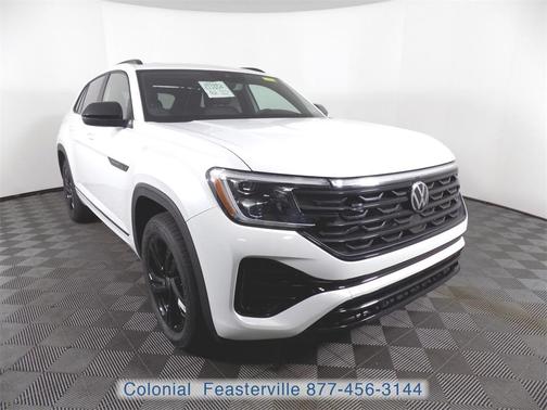 2025 Volkswagen Atlas Cross Sport 2.0T SEL R-Line Black