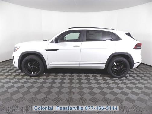 2025 Volkswagen Atlas Cross Sport 2.0T SEL R-Line Black