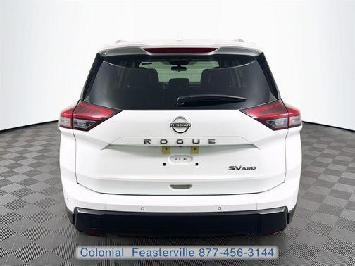 Everest White P 2024 Nissan Rogue SV