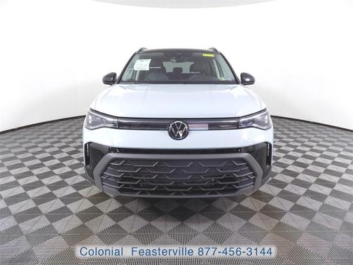 2025 Volkswagen Taos 1.5T SE Black