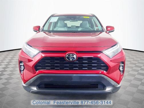 Pearl 2022 Toyota RAV4 XLE Premium