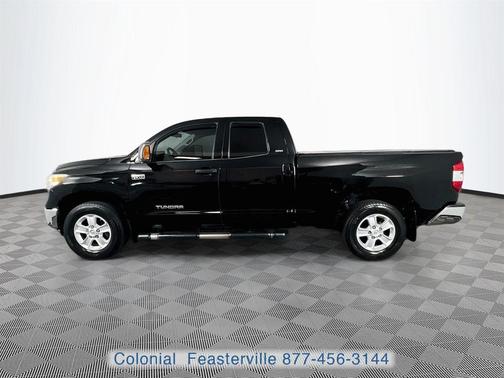 Black 2015 Toyota Tundra SR5