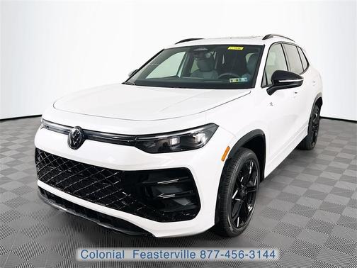 2026 Volkswagen Tiguan 2.0T SE R-Line Black