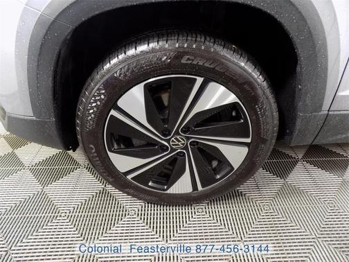 2025 Volkswagen Taos 1.5T SE