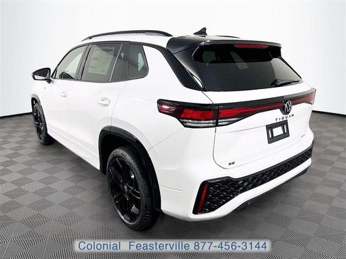 2026 Volkswagen Tiguan 2.0T SE R-Line Black