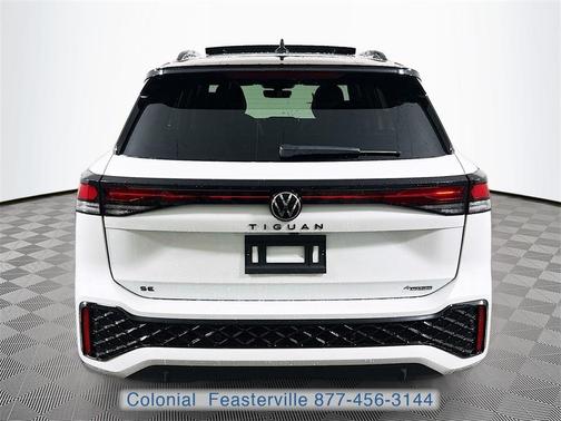 2026 Volkswagen Tiguan 2.0T SE R-Line Black